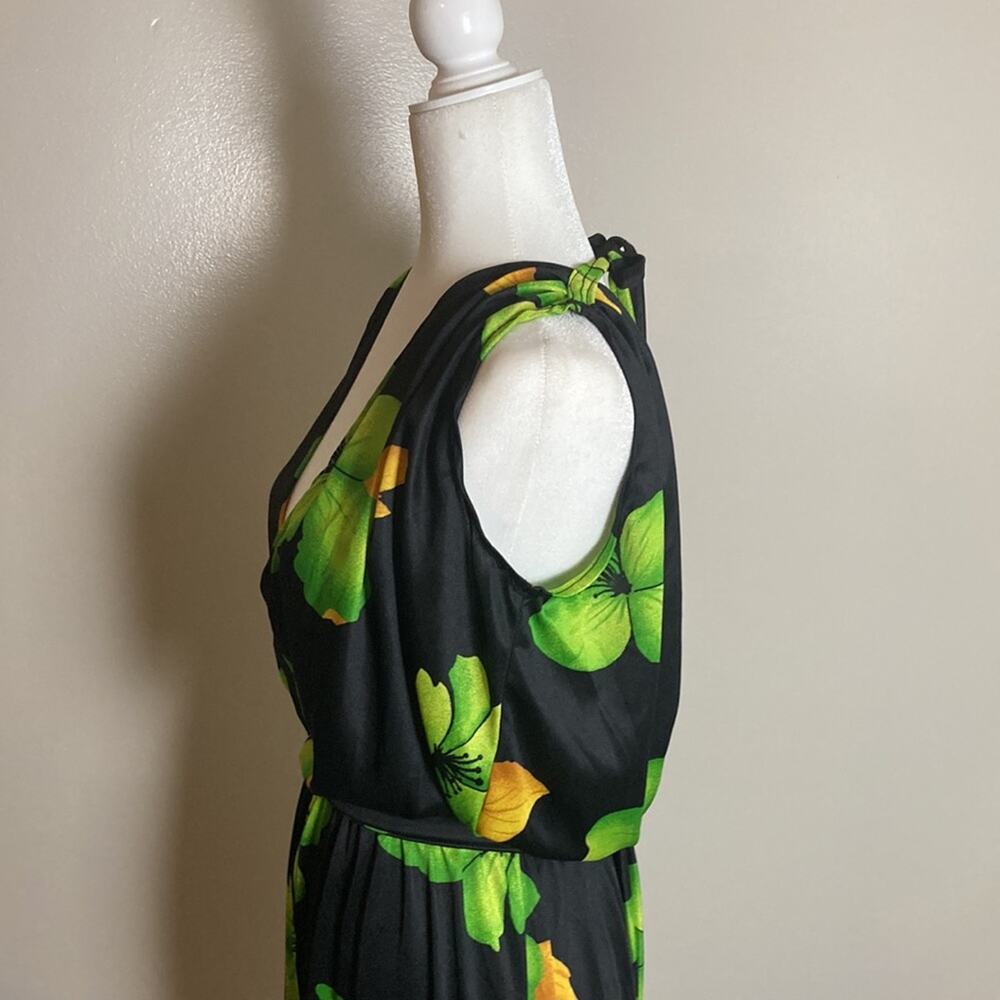 New Adorable and Sexy Boutique Island Flower Jumpsuit Sz M - Picture 8 of 9